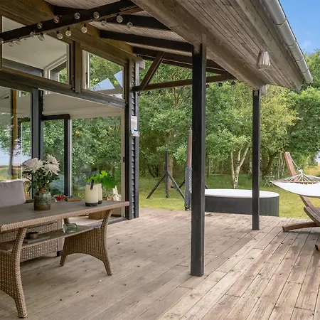 Skip - 250m From The Sea By Interhome *