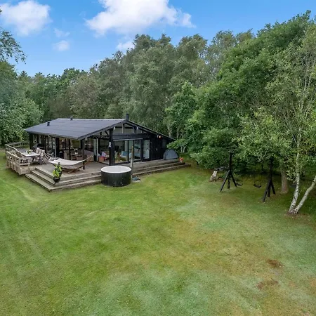 Skip - 250m From The Sea By Interhome * Hadsund